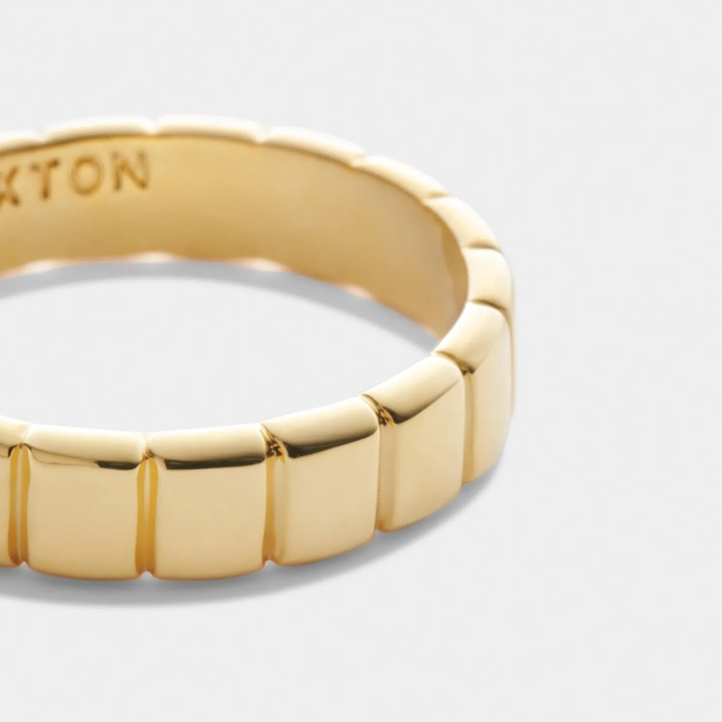 Amulet Waterproof Gold Ring