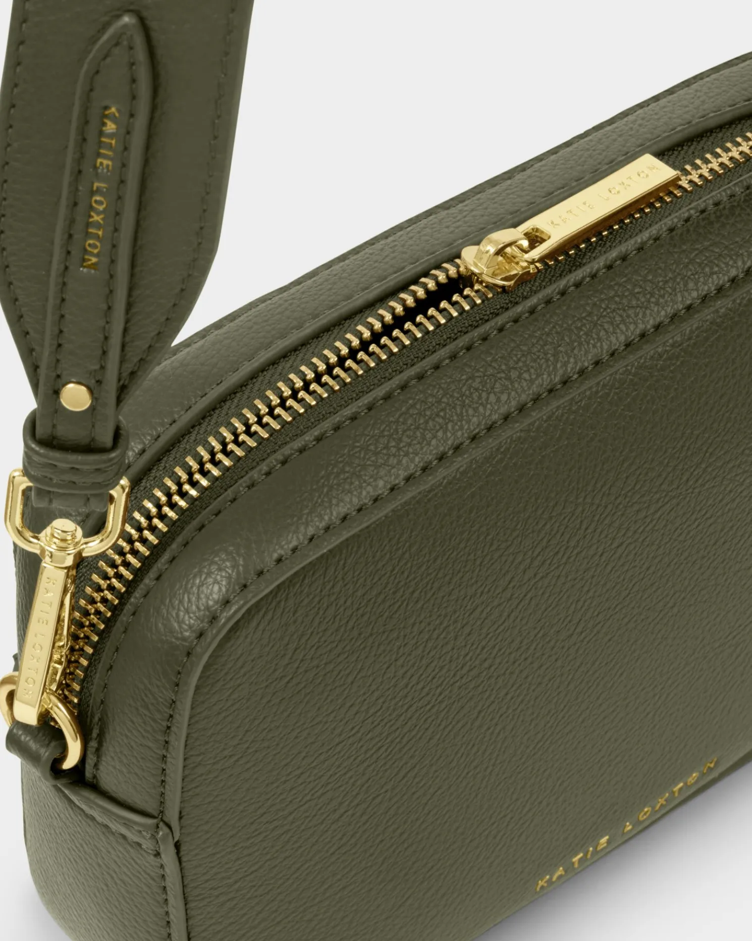 Avery Small Crossbody Bag