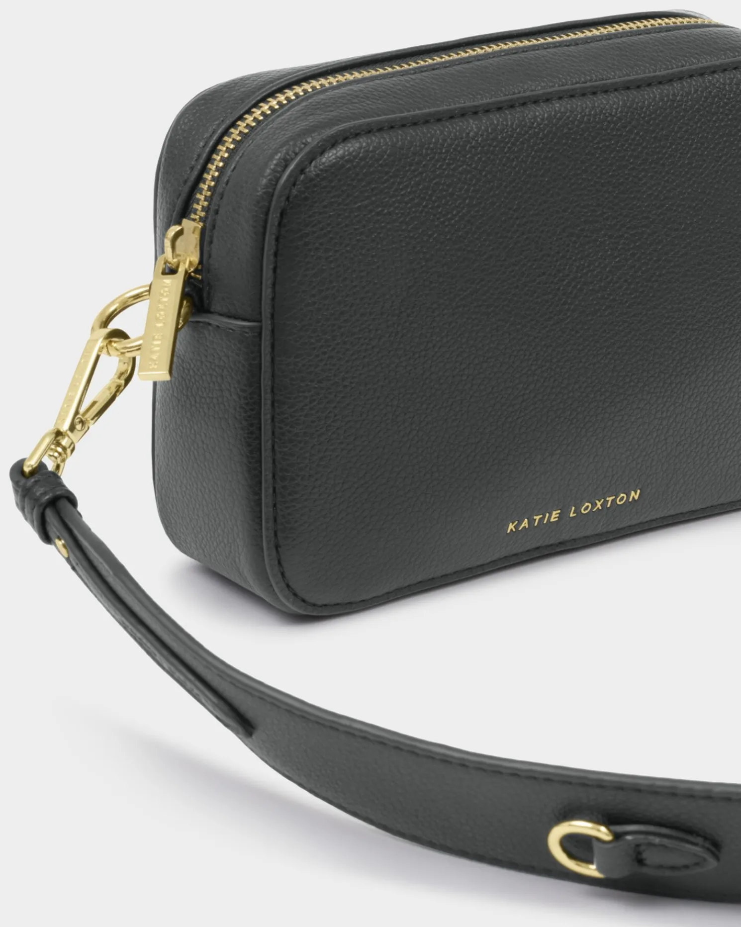 Avery Small Crossbody Bag