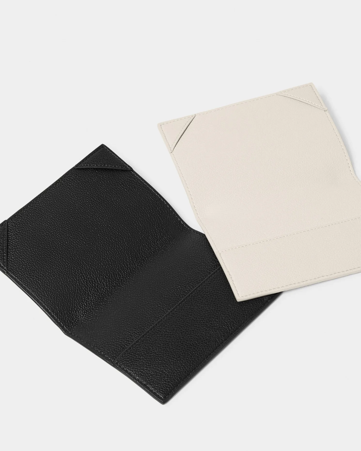 Bridal Passport Gift Set 'Mr and Mrs'