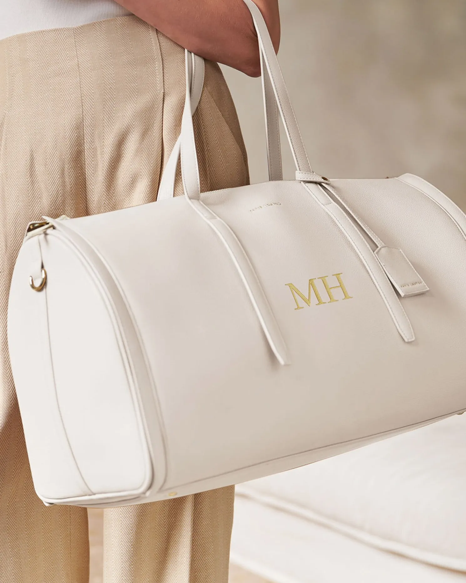 Fold-Out Garment Weekend Bag