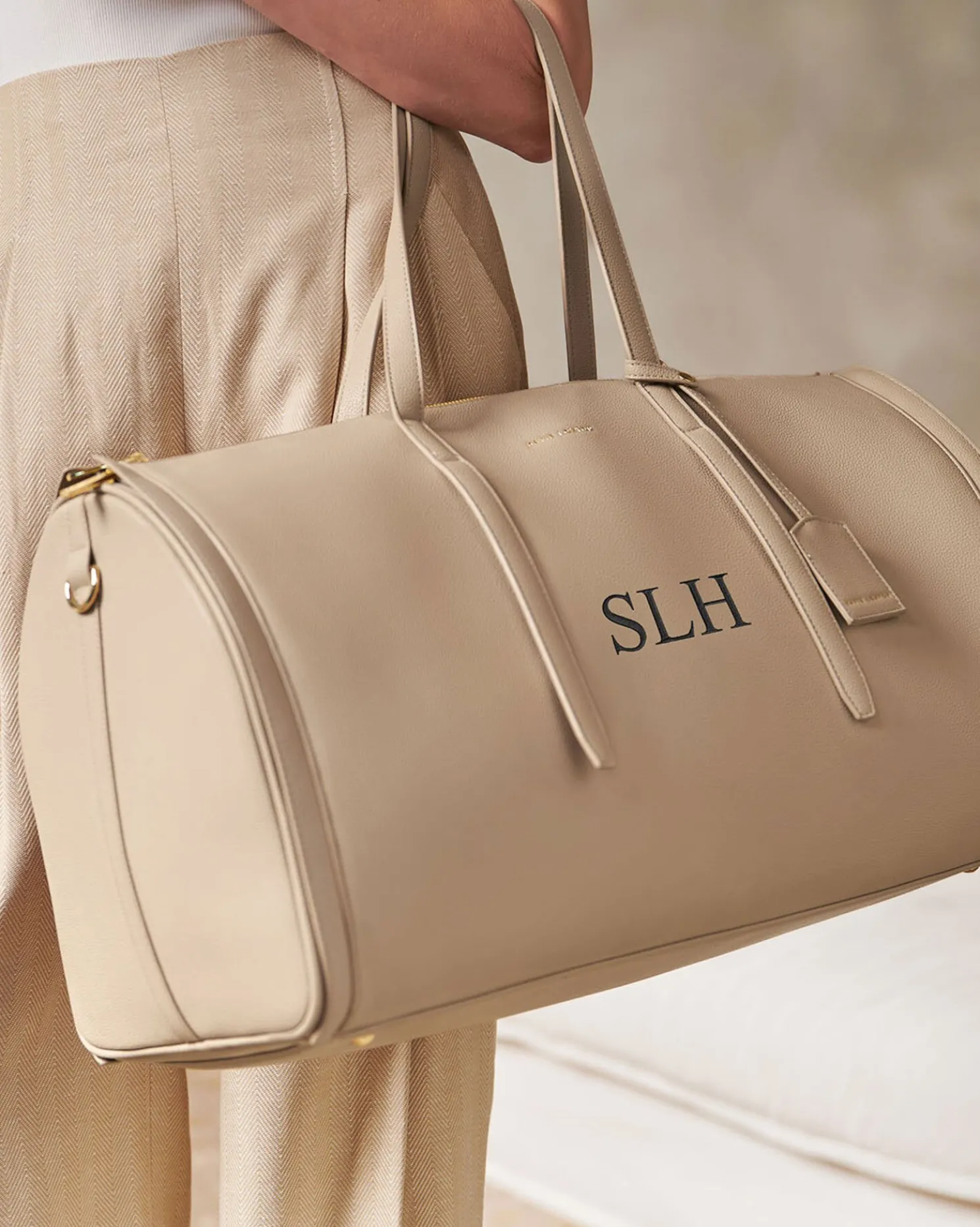 Fold-Out Garment Weekend Bag