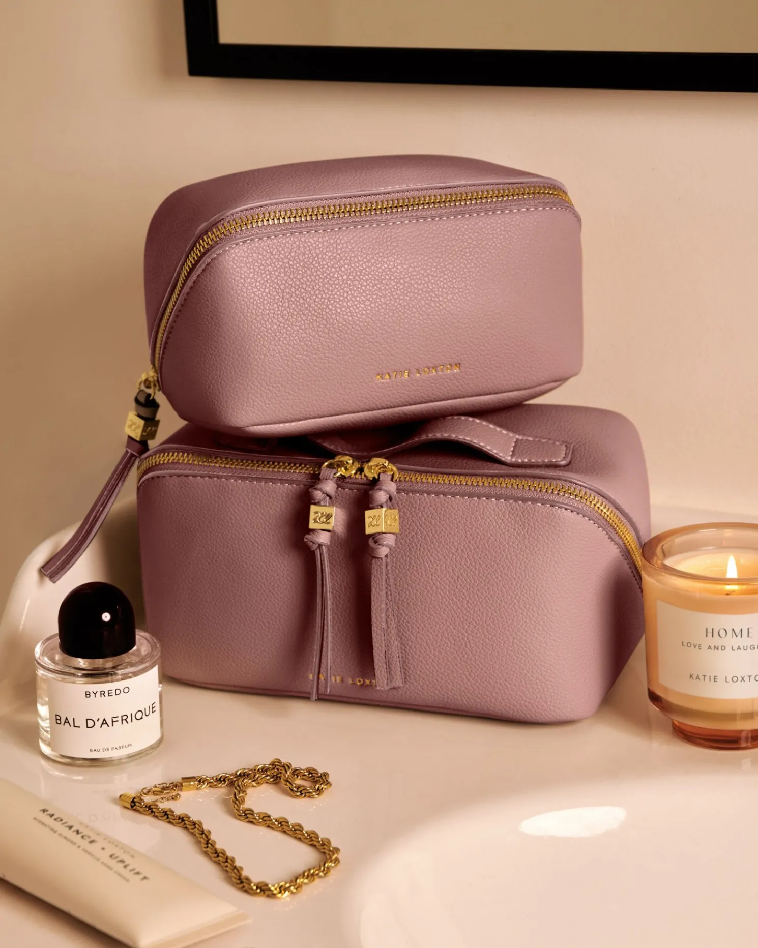 Fold-Out Mirror Makeup Bag