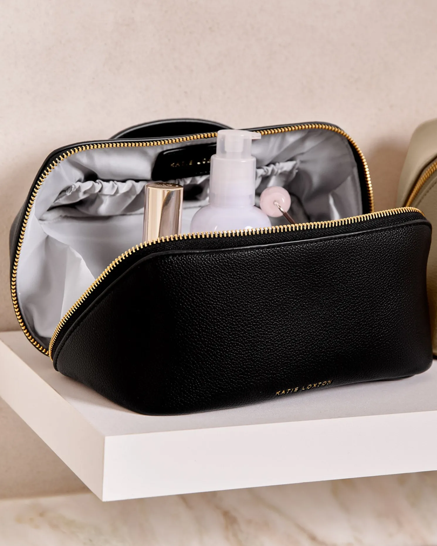 Large Make Up & Wash Bag