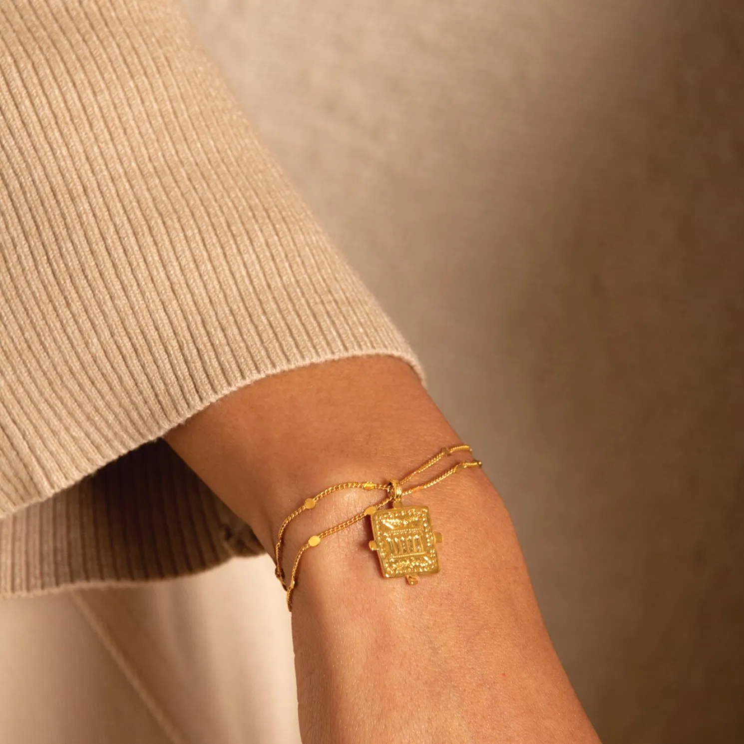 Luck' Waterproof Gold Antique Coin Bracelet