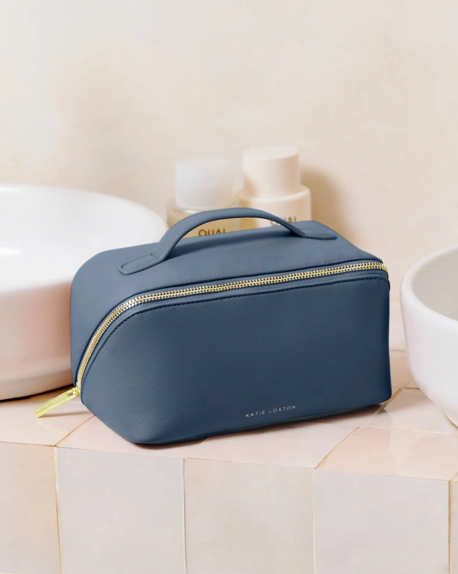 Medium Make Up And Wash Bag