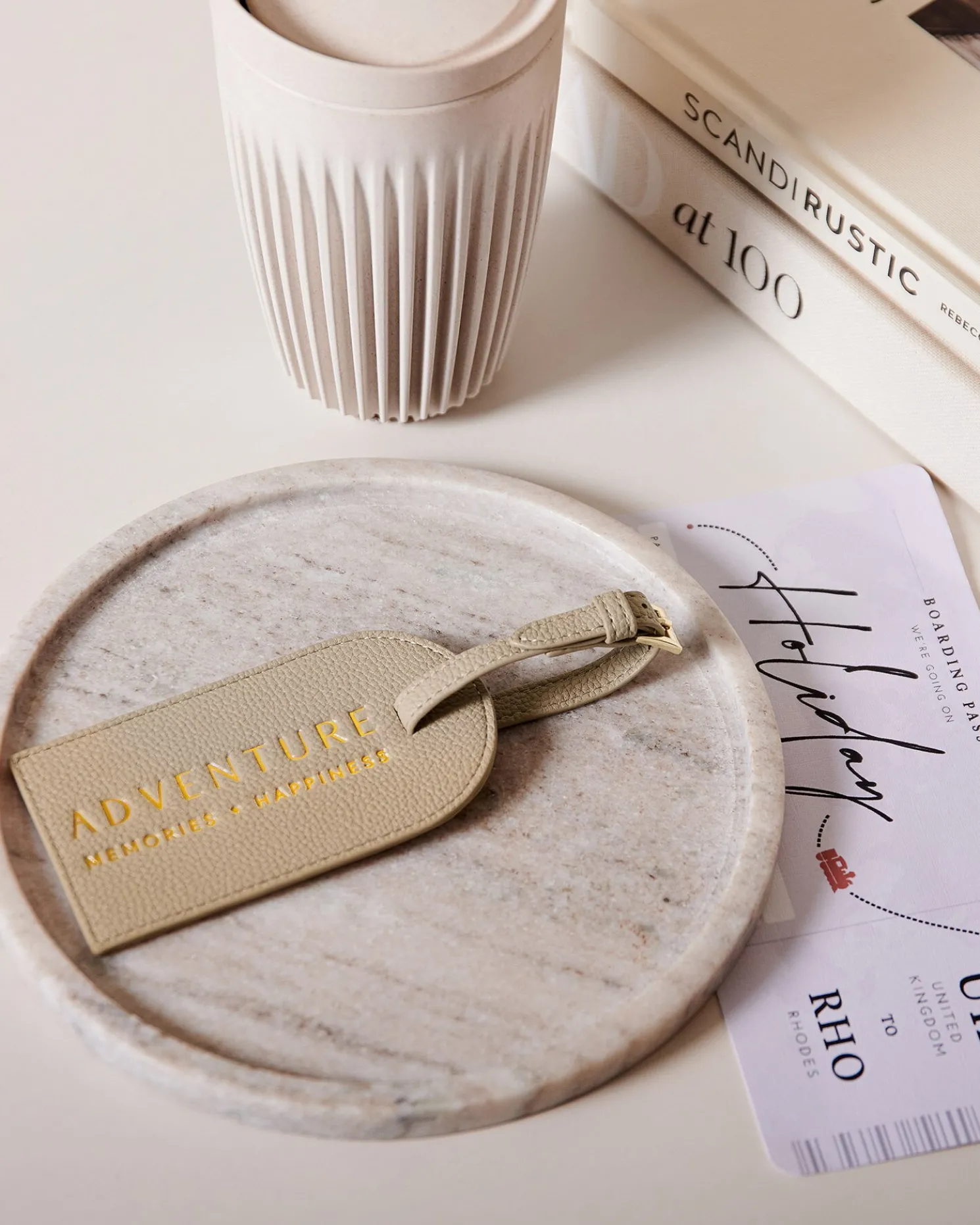 Sentiment Luggage Tag 'Adventure Memories Happiness' in Light Taupe