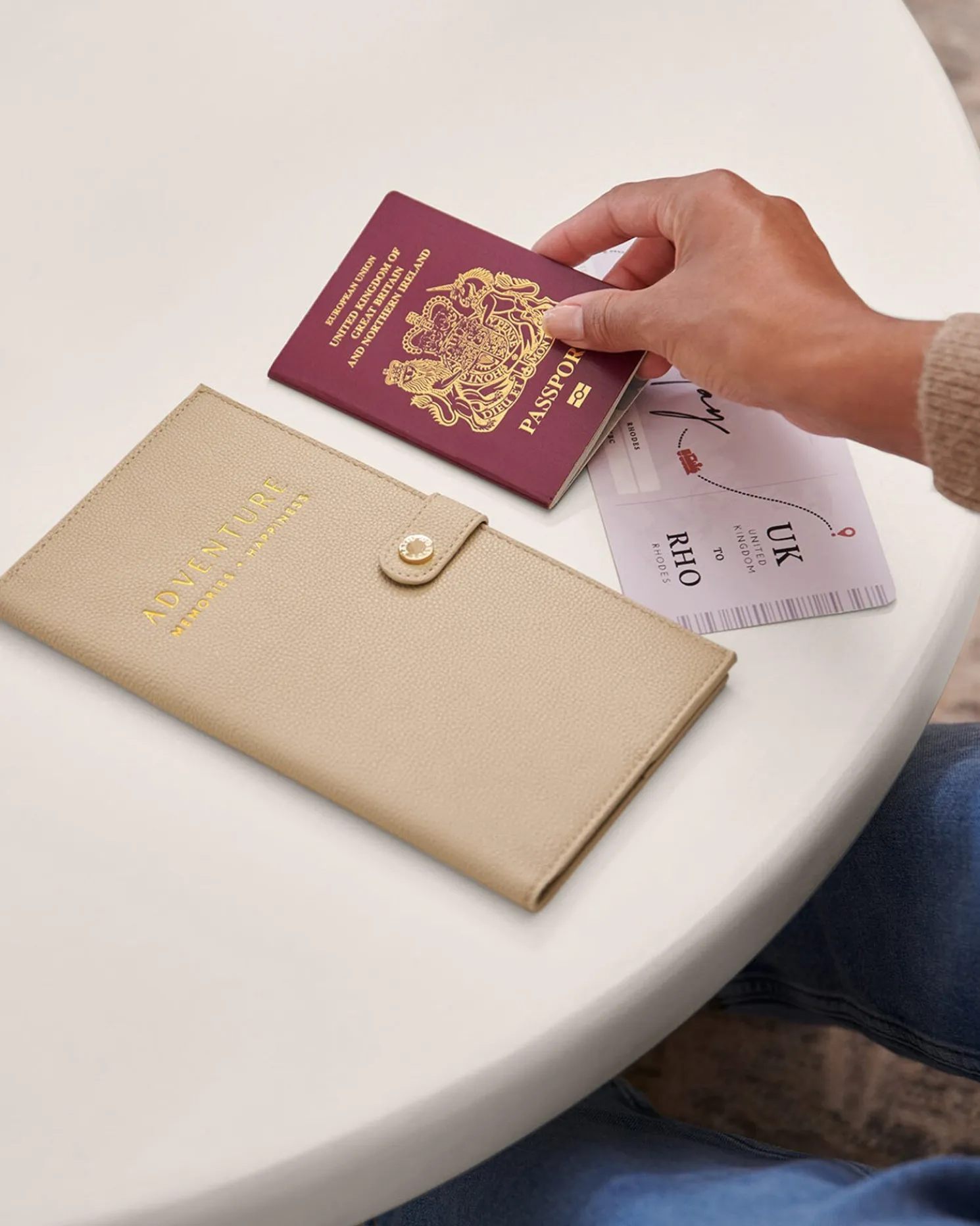 Sentiment Travel Wallet 'Adventure Memories Happiness' in Light Taupe