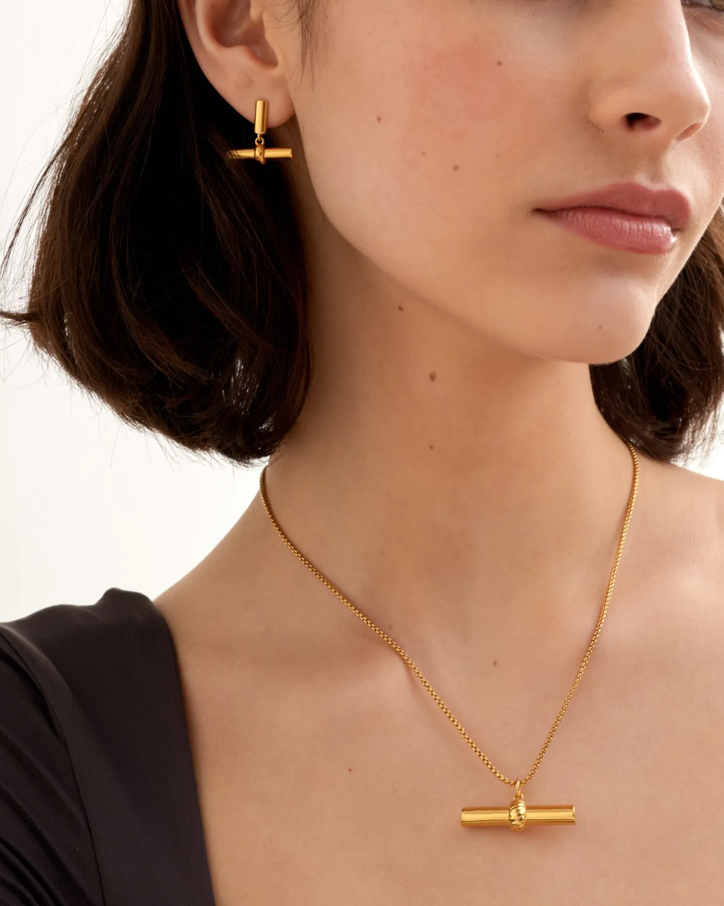 Themis Waterproof Gold T-Bar Necklace